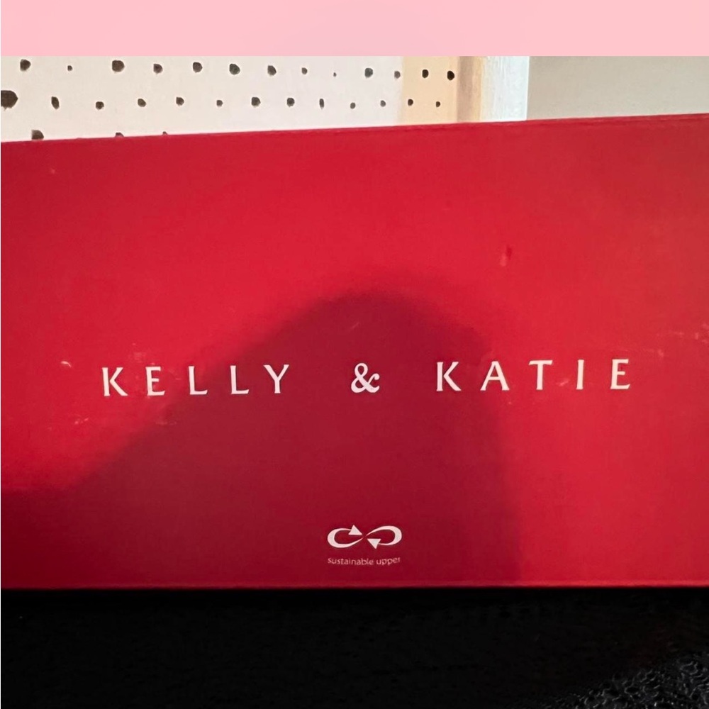 Kelly & Katie Red Patterned Box